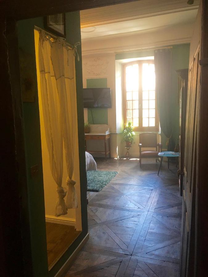 Bed and Breakfast Le 7 Des Tonneliers Castelfranc Экстерьер фото